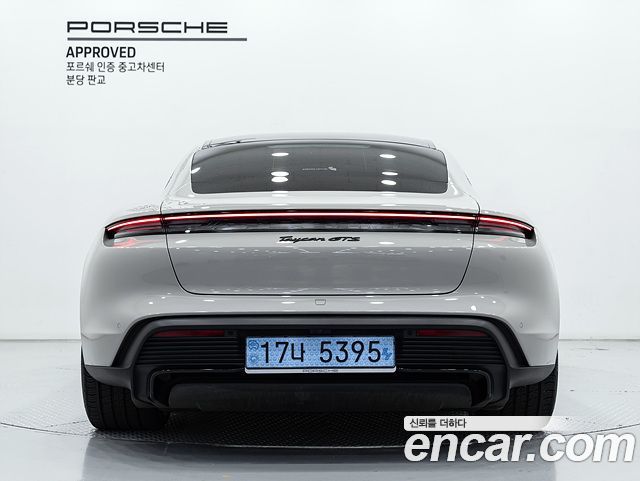 Porsche Taycan GTS — пробег 27 660 км — фото 4 из 5