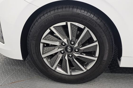 Hyundai Ioniq Q — пробег 40 554 км — фото 5 из 5