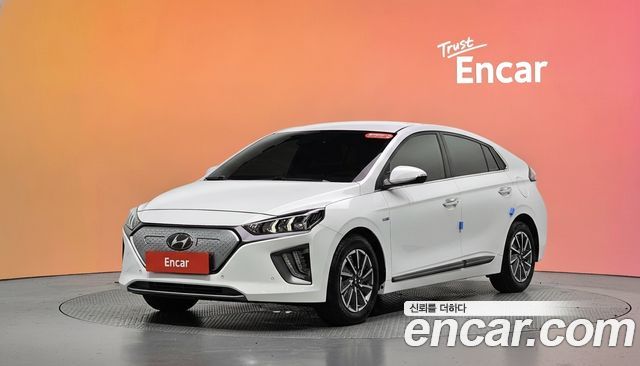 Hyundai Ioniq Q — пробег 40 554 км — фото 1 из 5