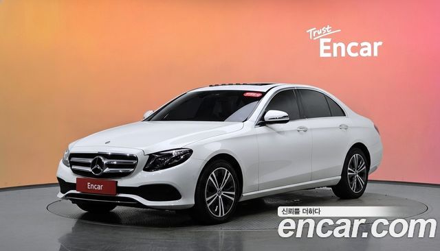 Mercedes-Benz E-Class E220d Avantgarde — пробег 48 988 км — фото 1 из 5