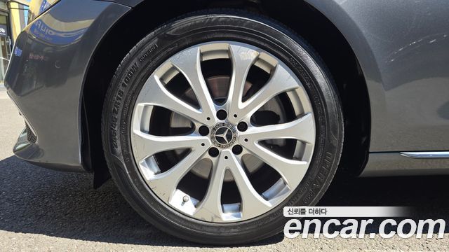 Mercedes-Benz E-Class из Кореи Encar