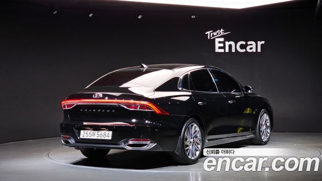 Hyundai Grandeur из Кореи Encar