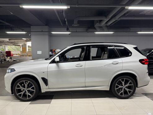 BMW X5 xDrive 30d M Sport — пробег 5 000 км — фото 2 из 5