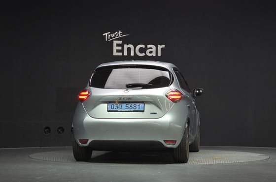 Renault (Samsung) Zoe Intens Eco — пробег 44 885 км — фото 4 из 5
