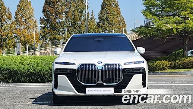 BMW 7-Series 750e xDrive M Sport — пробег 45 059 км — фото 3 из 5