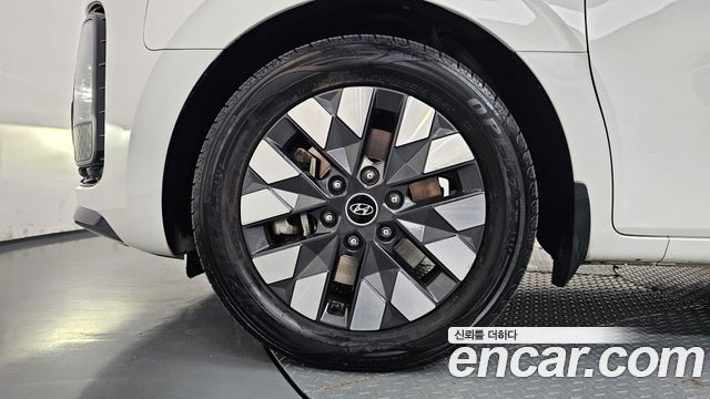 Hyundai Staria из Кореи Encar