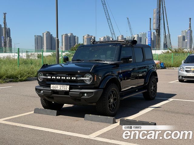 Ford Bronco 2.7 Outer Banks — пробег 33 000 км — фото 2 из 5
