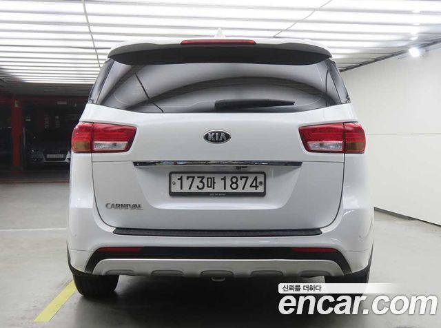 Kia Carnival из Кореи Encar