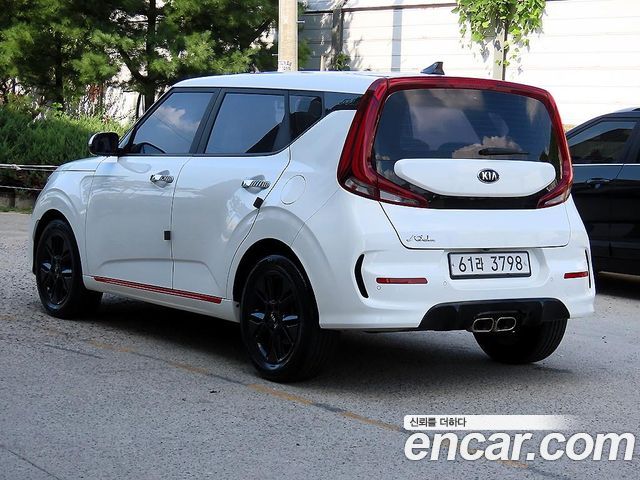 Kia Soul 1.6 T-GDI Noblesse — пробег 35 200 км — фото 3 из 5