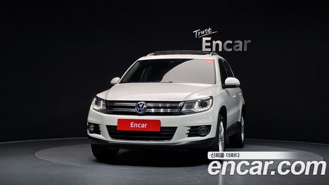 Volkswagen Tiguan 2.0 TDI  Premium 5N — пробег 107 041 км — фото 3 из 5