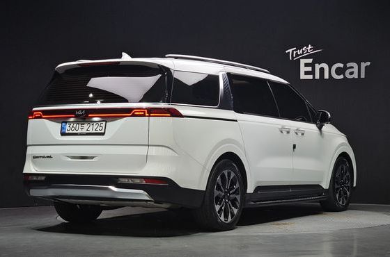Kia Carnival Gasoline 9-Seater Signature — пробег 86 382 км — фото 2 из 5