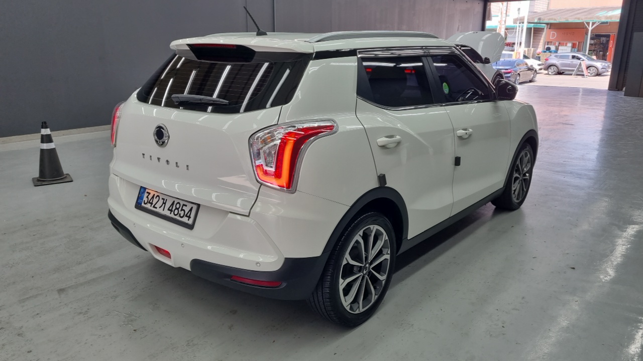 Ssangyong TIBOLI из Кореи Encar