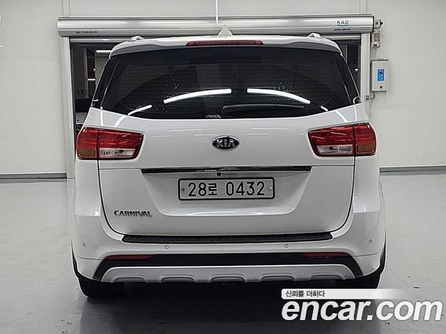 Kia Carnival из Кореи Encar