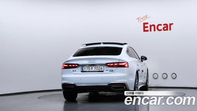 Audi A5 45 TFSI Quattro Premium Sportback — пробег 142 905 км — фото 4 из 5