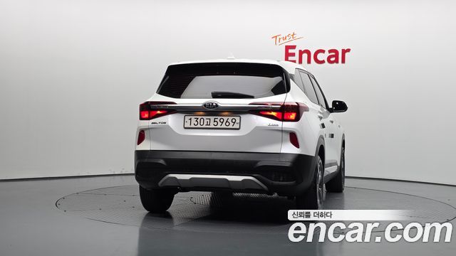 Kia Seltos из Кореи Encar