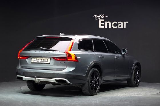 Volvo V90 D5 PRO AWD — пробег 299 175 км — фото 2 из 5