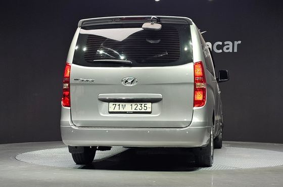 Hyundai Starex 12-Seater Wagon CVX Premium — пробег 151 792 км — фото 4 из 5