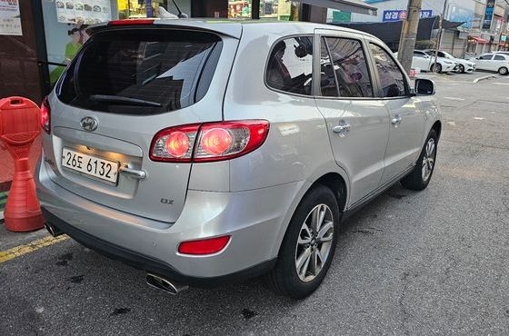 Hyundai Santafe 2WD(2.0 e-VGT) CLX Deluxe — пробег 260 000 км — фото 4 из 5