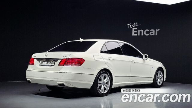 Mercedes-Benz E-Class из Кореи Encar
