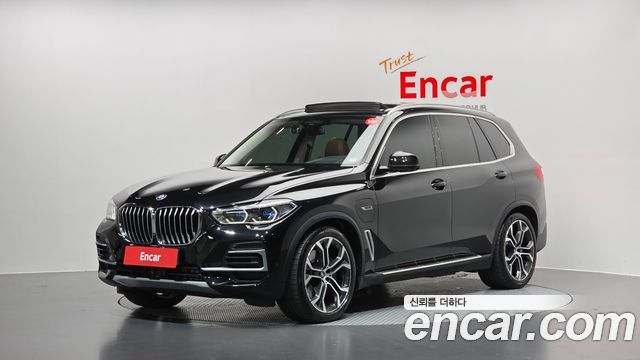 BMW X5 xDrive 45e xLine — пробег 130 403 км — фото 1 из 5