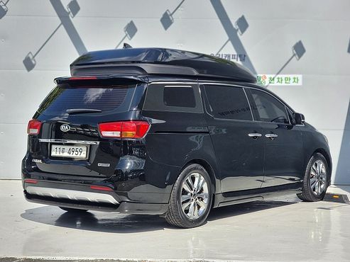 Kia Carnival 9-seater Hi-Limousine Prestige — пробег 118 990 км — фото 4 из 5
