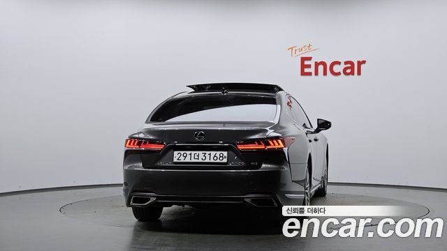 Lexus LS 3.5 Luxury AWD — пробег 72 225 км — фото 4 из 5