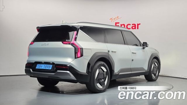 Kia EV9 из Кореи Encar
