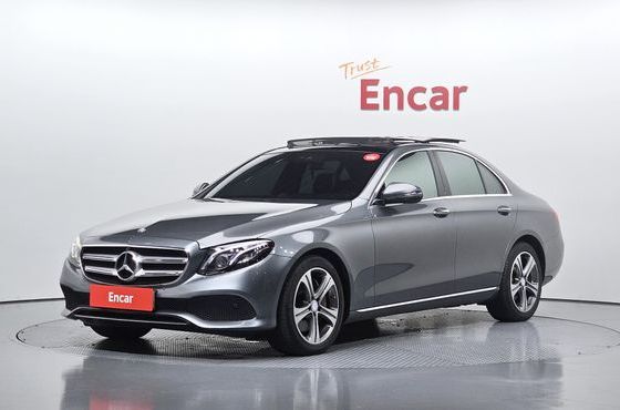 Mercedes-Benz E-Class E300 4MATIC Avnatgarde — пробег 168 534 км — фото 1 из 5