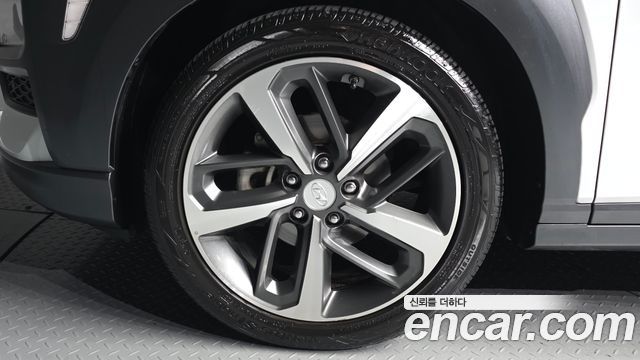 Hyundai Kona из Кореи Encar