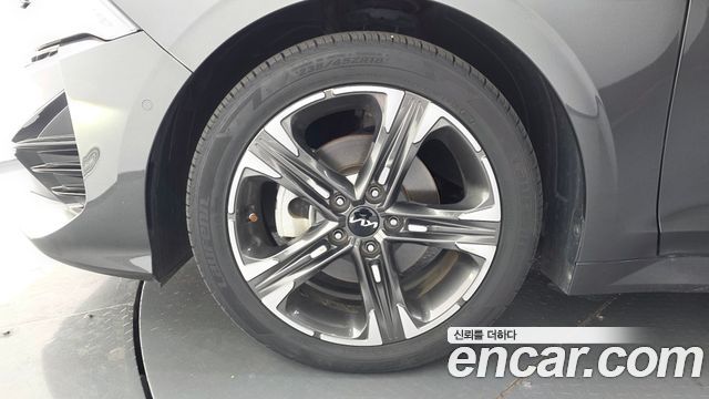Kia K5 2.0 Signature — пробег 49 830 км — фото 5 из 5