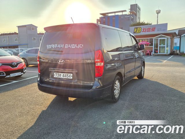 Hyundai Starex 12-Seater Wagon Modern — пробег 184 700 км — фото 2 из 5