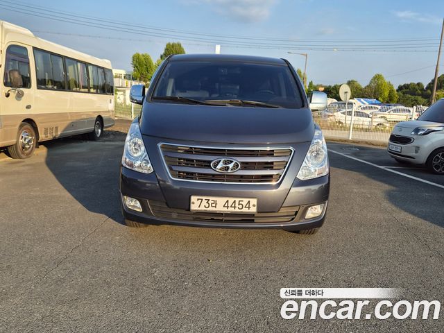 Hyundai Starex 12-Seater Wagon Modern — пробег 184 700 км — фото 3 из 5