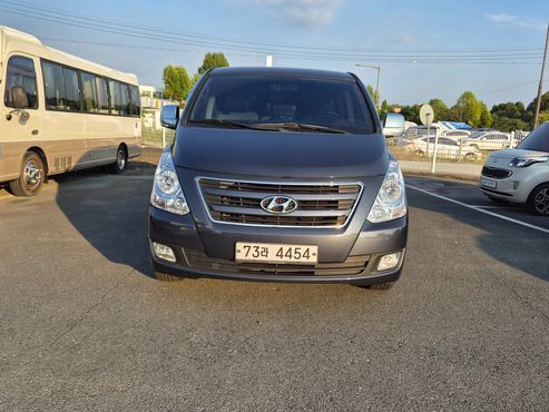 Hyundai Starex 12-Seater Wagon Modern — пробег 184 700 км — фото 3 из 5
