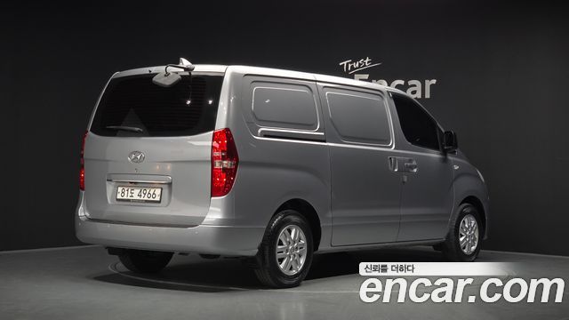 Hyundai Starex 3-Seater VAN Modern — пробег 34 580 км — фото 2 из 5