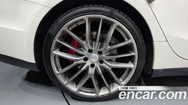 Maserati Ghibli из Кореи Encar