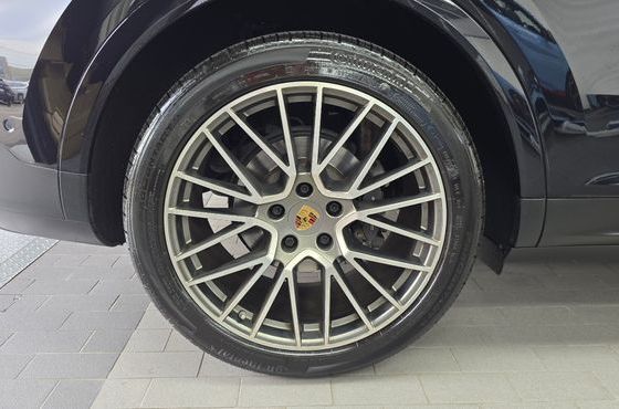 Porsche Cayenne 3.0 PLATINUM EDITION — пробег 76 995 км — фото 5 из 5