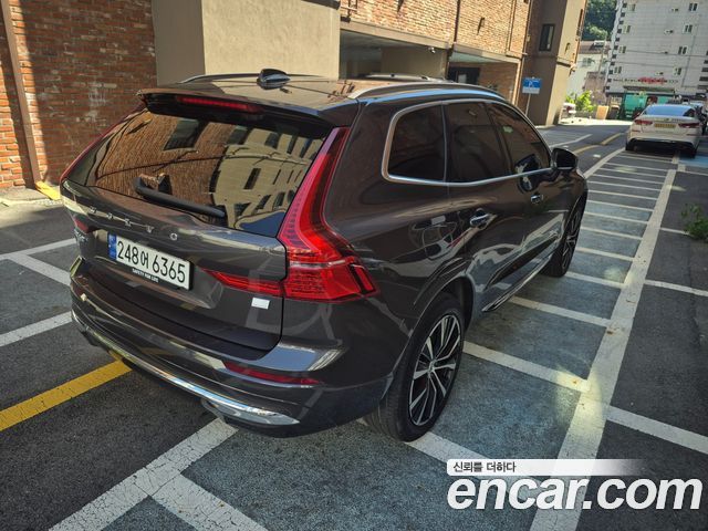 Volvo XC60 T8 Ultimate Bright — пробег 38 974 км — фото 4 из 5
