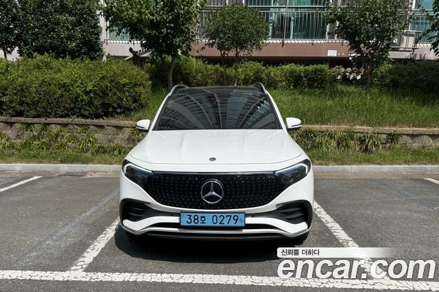 Mercedes-Benz EQB EQB300 4MATIC AMG Line — пробег 20 000 км — фото 1 из 5