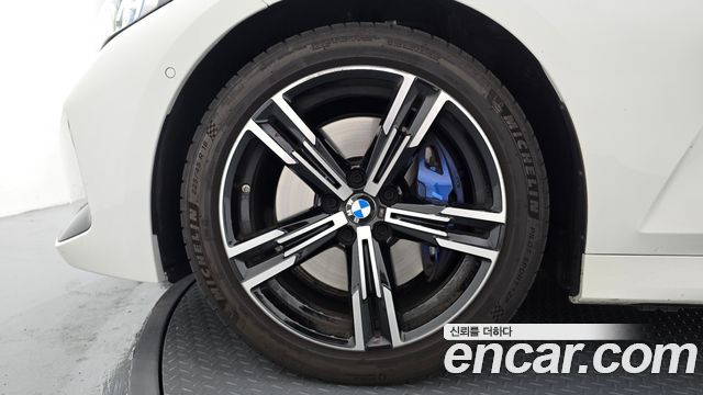BMW 3-Series из Кореи Encar