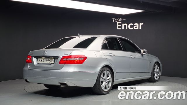 Mercedes-Benz E-Class из Кореи Encar