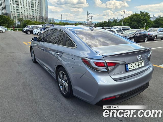 Hyundai Sonata 2.0 HEV Modern Special — пробег 211 501 км — фото 4 из 5