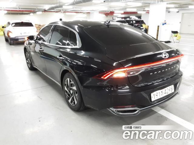 Hyundai Grandeur Premium — пробег 107 812 км — фото 4 из 5
