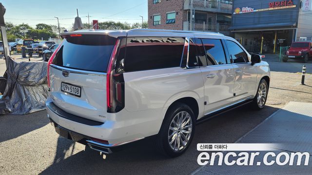 Cadillac Escalade 6.2 ESV ESV Premium Luxury Platinum — пробег 30 607 км — фото 2 из 5