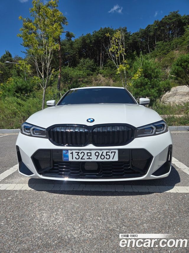 BMW 3-Series 320i M Sport — пробег 10 000 км — фото 1 из 5