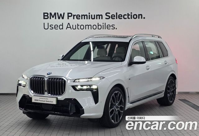 BMW X7 xDrive 40i M Sport 7STR — пробег 4 345 км — фото 1 из 5