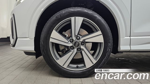 Audi Q2 35 TDI Premium — пробег 20 170 км — фото 5 из 5