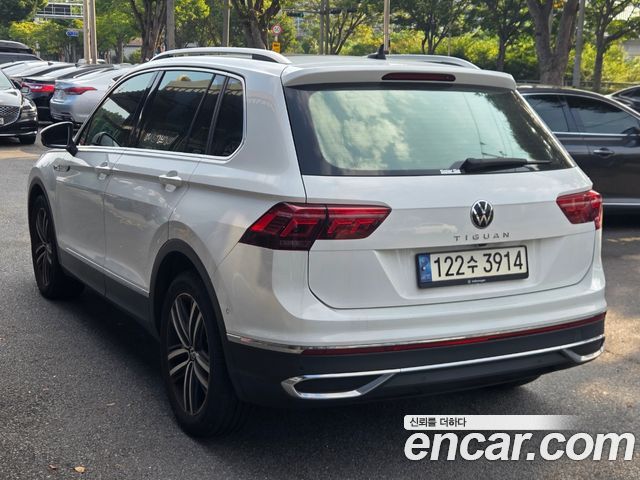 Volkswagen Tiguan 2.0 TDI Prestige — пробег 66 434 км — фото 4 из 5