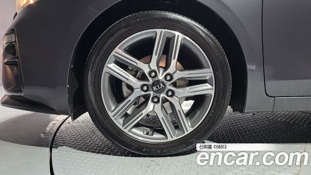 Kia K3 из Кореи Encar