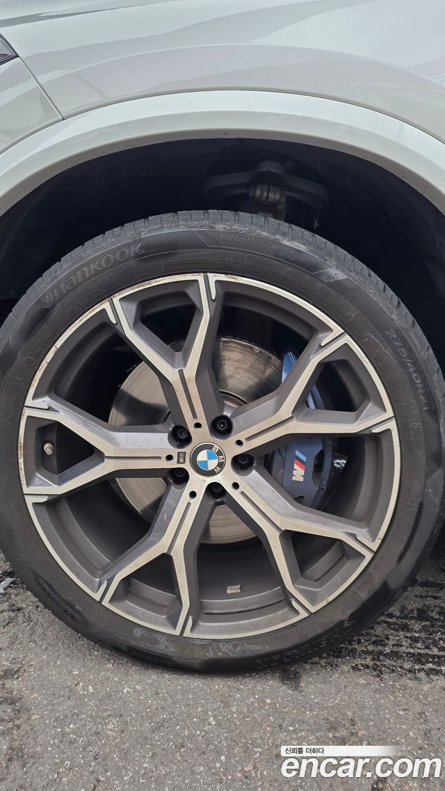 BMW X5 xDrive 40i M Sport — пробег 35 000 км — фото 5 из 5
