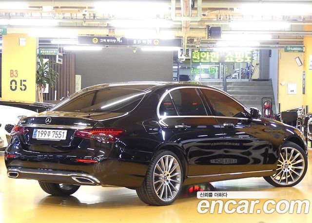 Mercedes-Benz E-Class E450 4MATIC Exclusive — пробег 28 000 км — фото 2 из 5